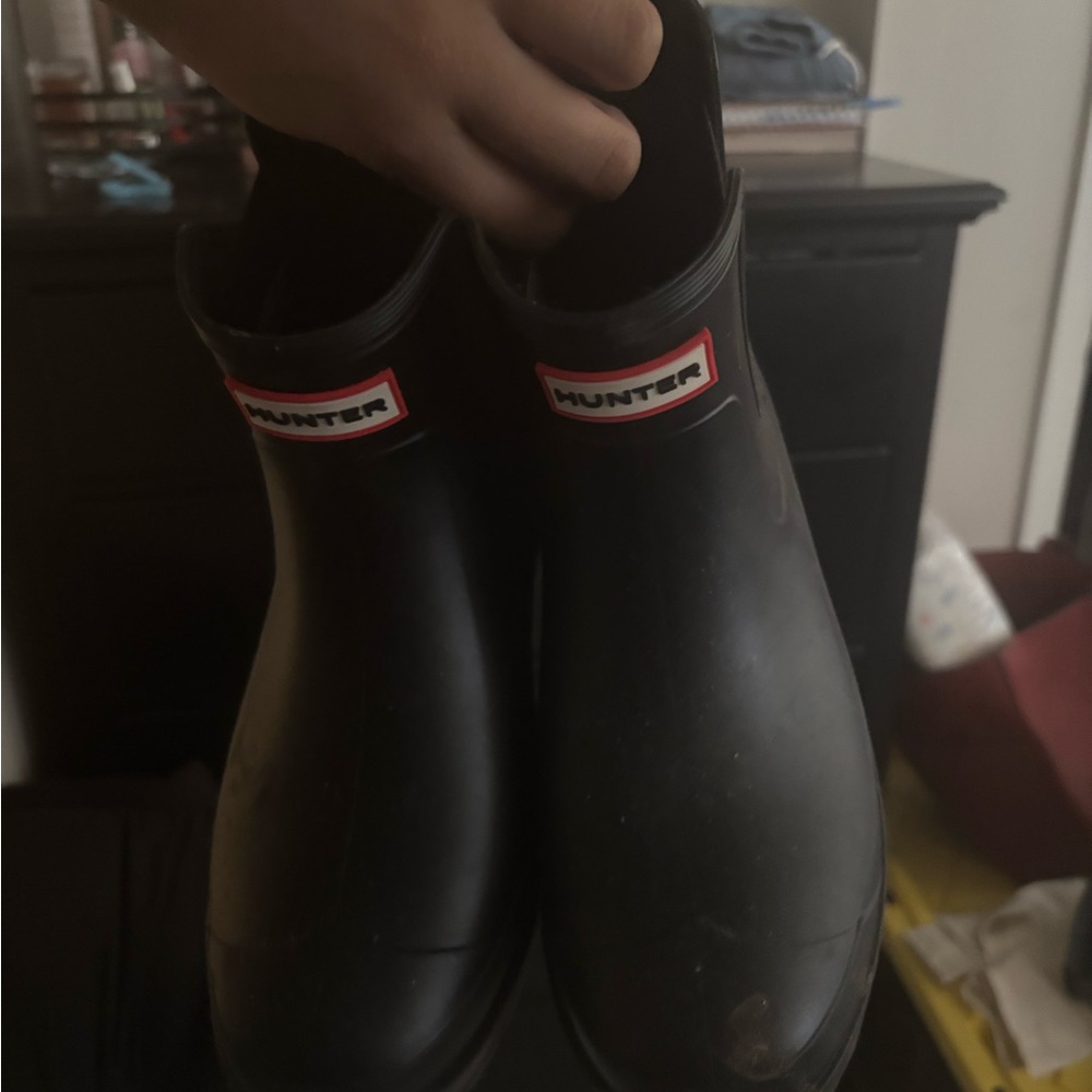 Hunter Black Chelsea-Style Short Rain Boots